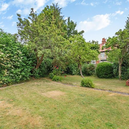 Вилла 15 Elms Road Моркам Экстерьер фото